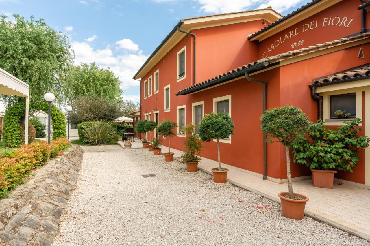 Casolare Dei Fiori - Calla Montecarlo Ngoại thất bức ảnh